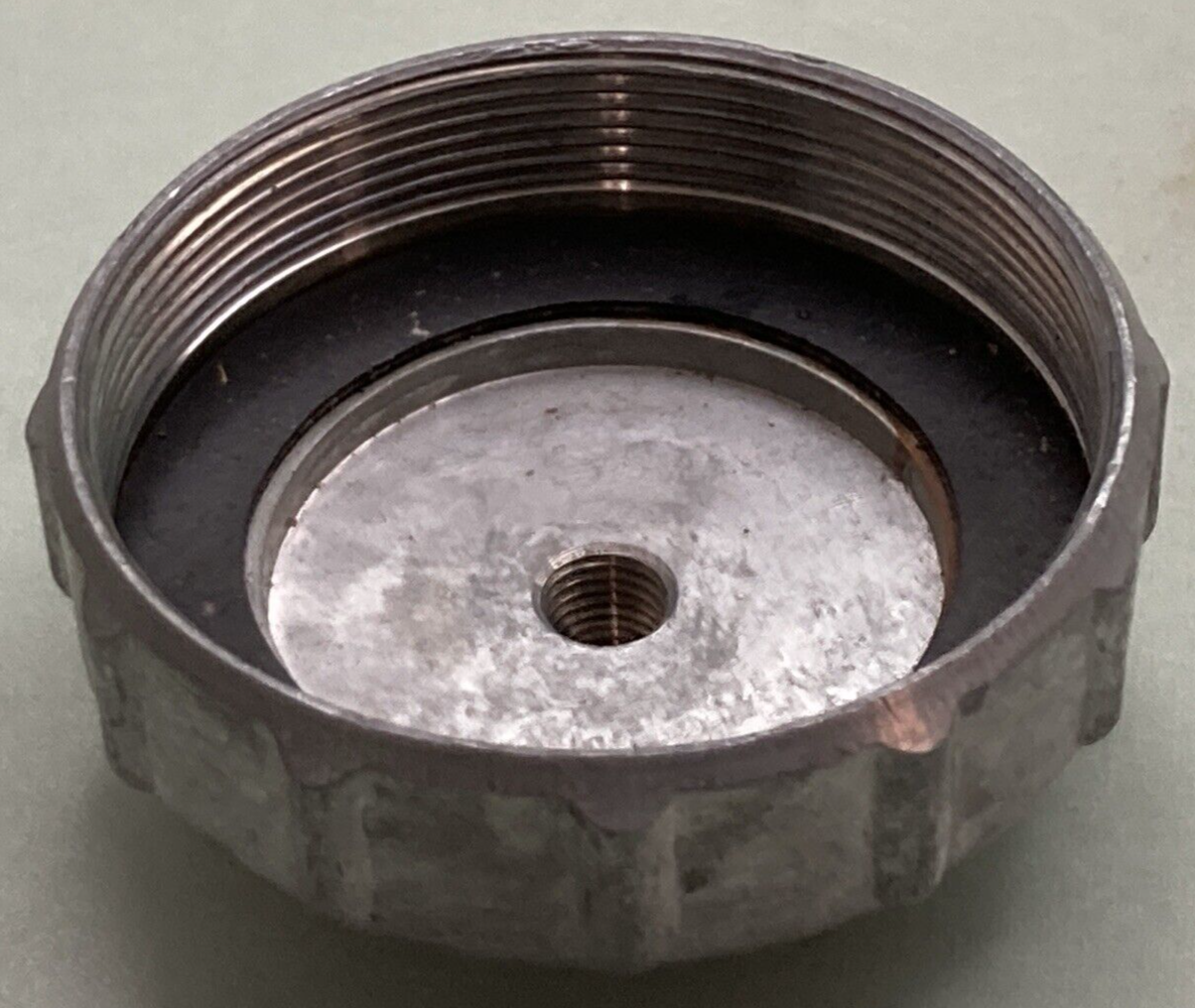 NEW GENUINE YAMAHA 239-14158-00 TOP MIXING CHAMBER