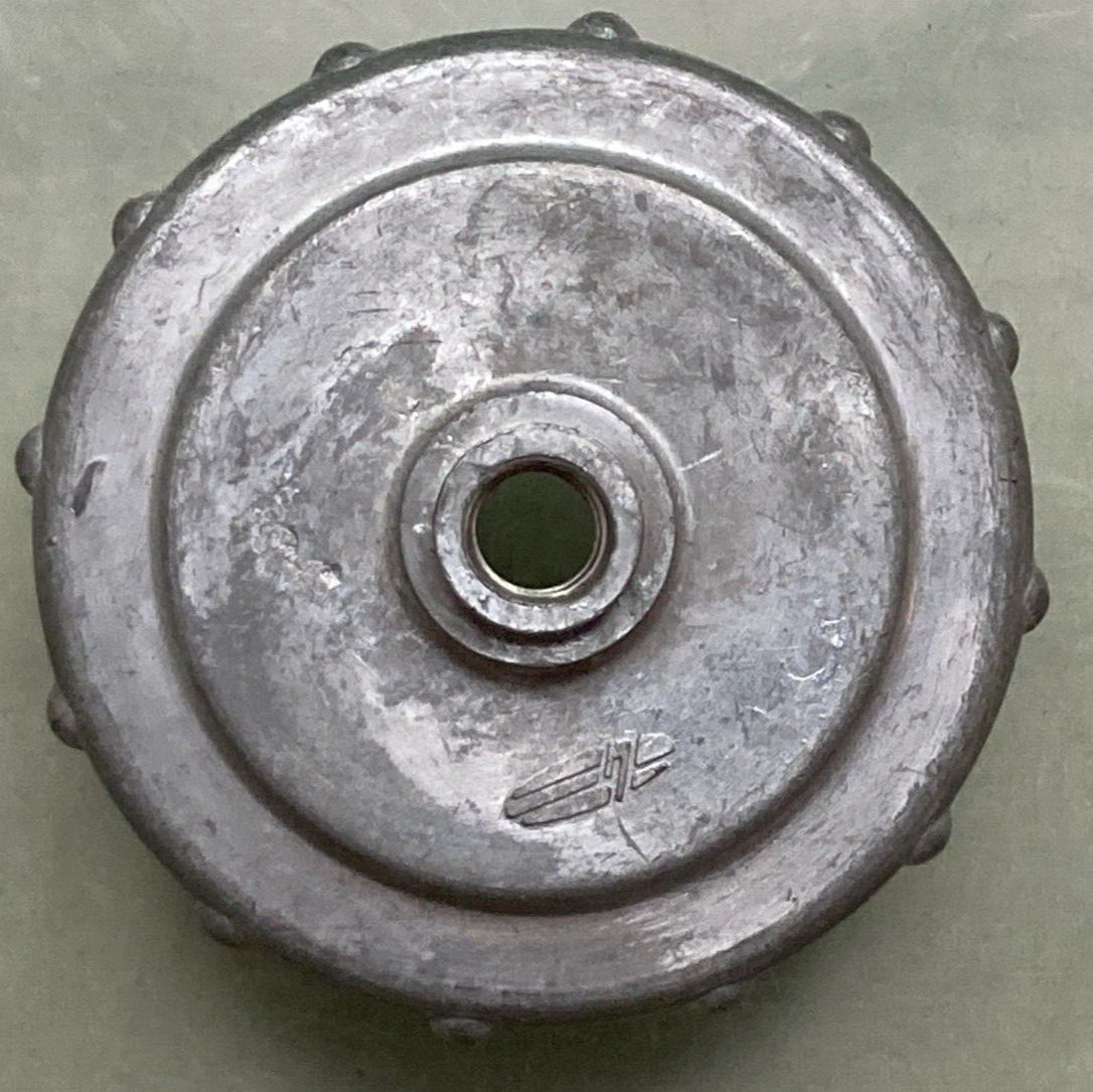 NEW GENUINE YAMAHA 239-14158-00 TOP MIXING CHAMBER