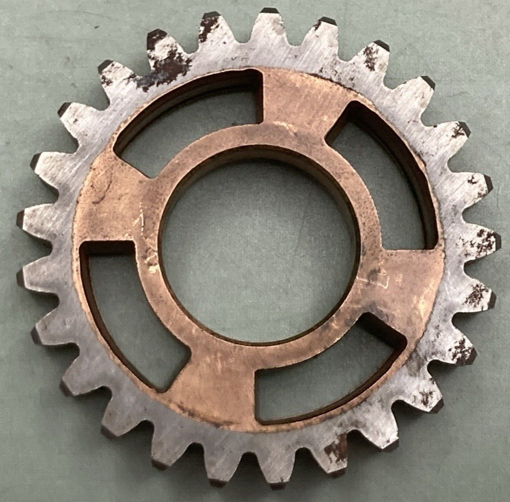 NEW GENUINE YAMAHA 1N6-17151-00 GEAR 5TH PINION