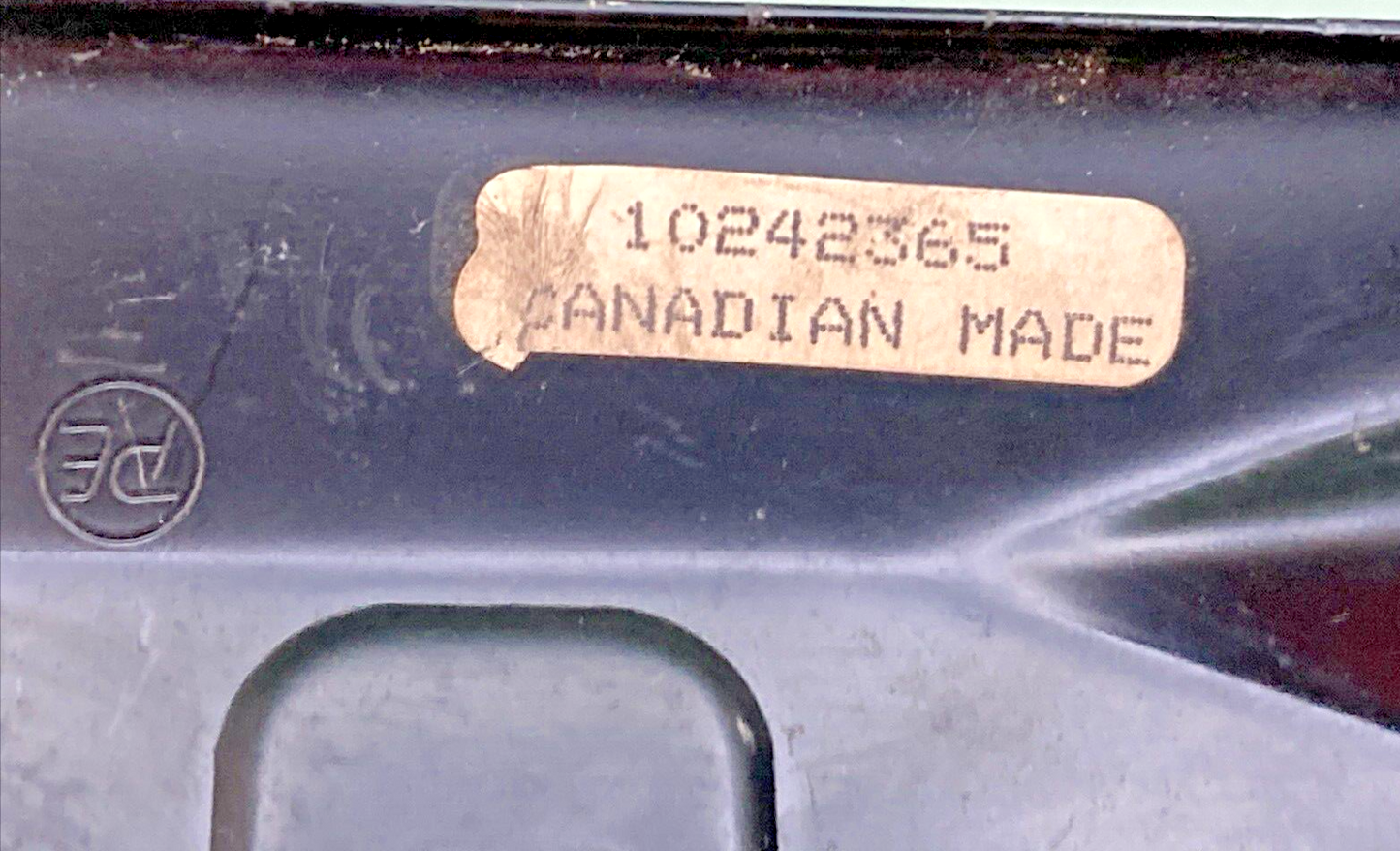 NEW REPLACES GM 10242365 BRACKET, HEADLAMP HOUSING RH