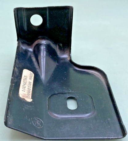 NEW REPLACES GM 10242365 BRACKET, HEADLAMP HOUSING RH