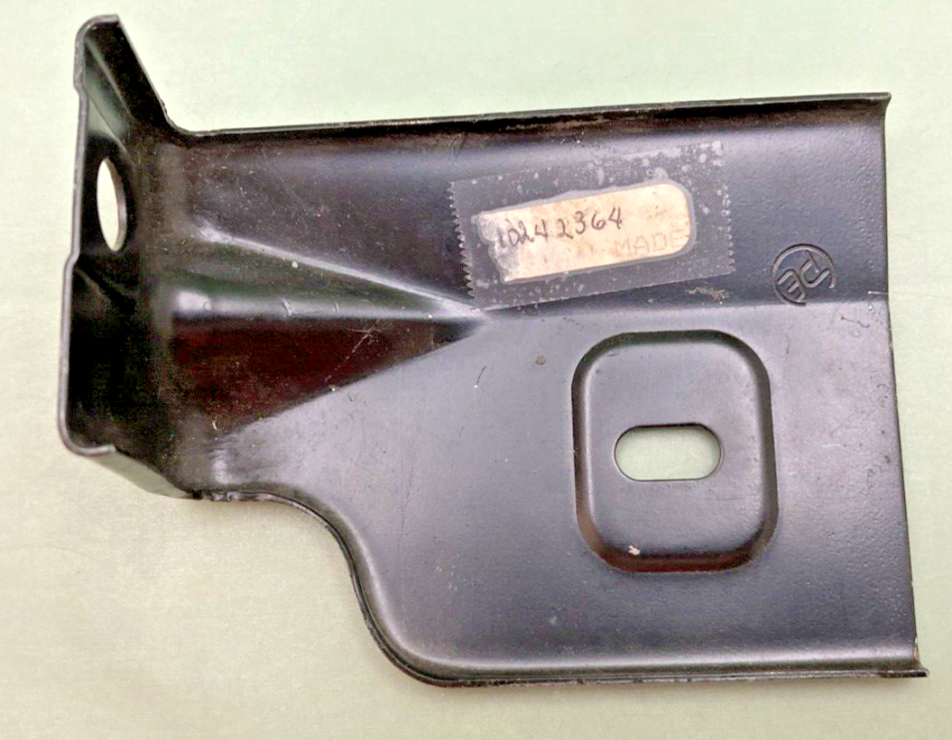 NEW REPLACES GM 10242364 BRACKET, HEADLAMP HOUSING LH