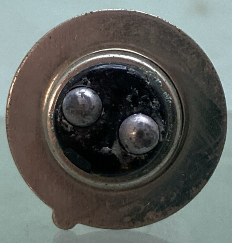 QTY 2 NEW W. BULB P15D-25-1 AUTOMOTIVE BULB 6V 25/25W
