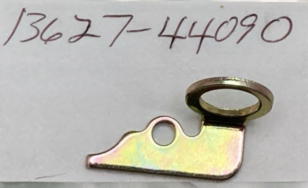 NEW REPLACES SUZUKI 13627-44090 BRACKET