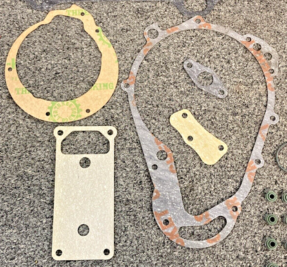 NEW GENUINE SUZUKI 11400-45853 GASKET SET, INCOMPLETE KIT