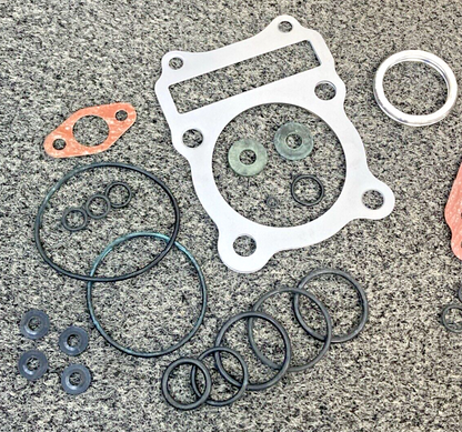 NEW GENUINE SUZUKI 11400-22890 GASKET SET, INCOMPLETE KIT