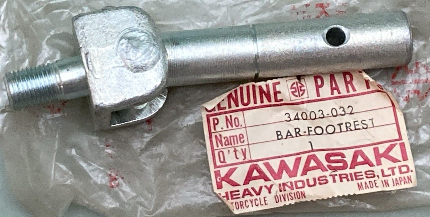 NEW GENUINE KAWASAKI 34003-032 BAR FOOTREST