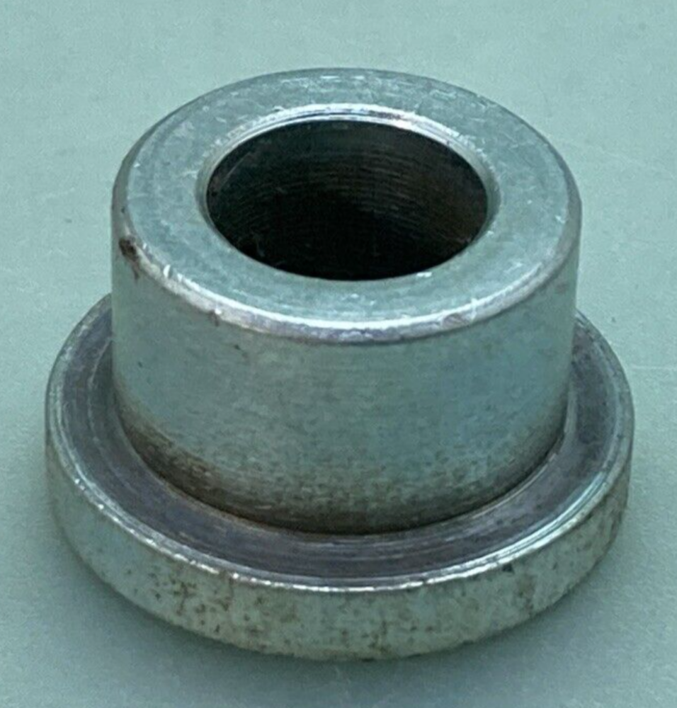 NEW GENUINE KAWASAKI 41069-026 COLLAR FRONT AXLE