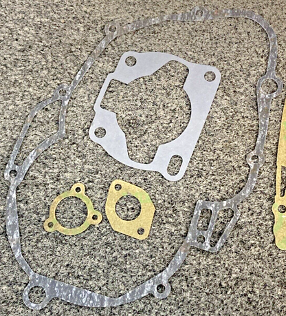 NEW GENUINE SUZUKI 11400-25842 GASKET SET, INCOMPLETE KIT