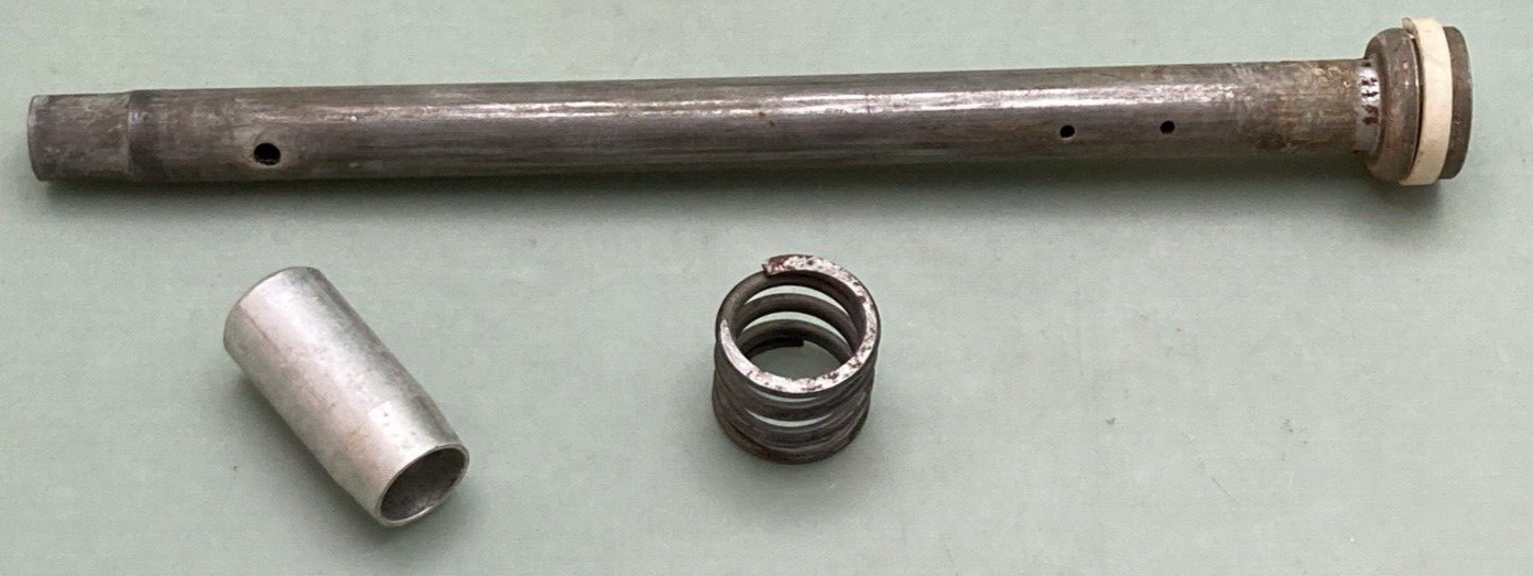 NEW GENUINE KAWASAKI 44022-1028 CYLINDER FORK