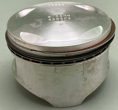 NEW GENUINE WISECO 4286P2 PISTON W/ RING SET