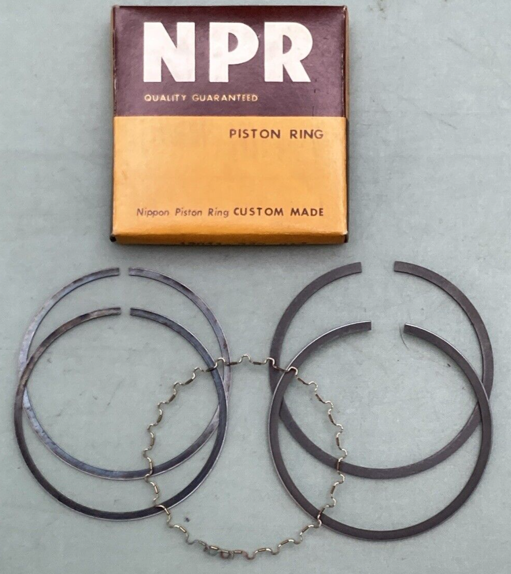 NEW GENUINE NPR 13011-323-013 PISTON RING SET
