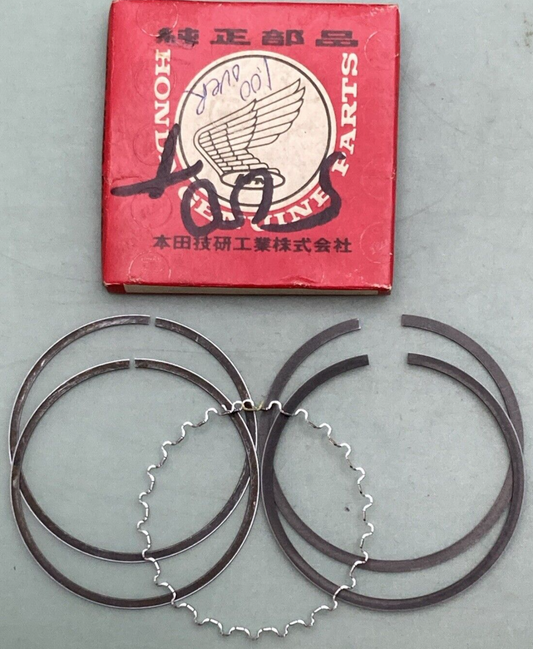 NEW GENUINE HONDA 13051-375-003 PISTON RING SET