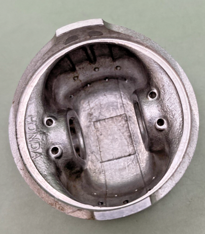 NEW GENUINE HONDA 13103-958-000 PISTON