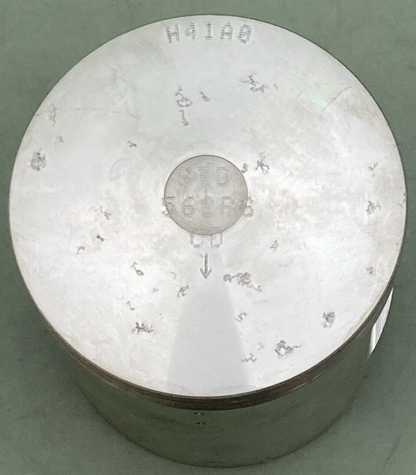 NEW GENUINE WISECO 562PS PISTON & RING SET