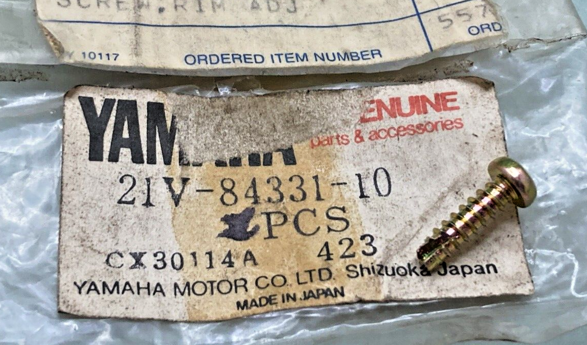 QTY 5 NEW GENUINE YAMAHA 21V-84331-10 SCREW, PAN TAP.2 SLIT