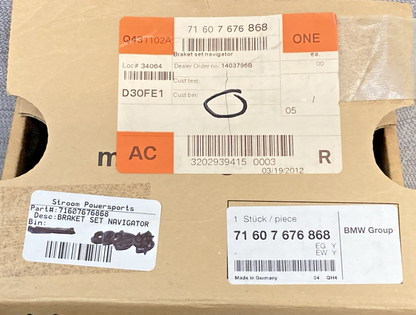 NEW GENUINE BMW 71607676868 NAVIGATOR BRACKET SET