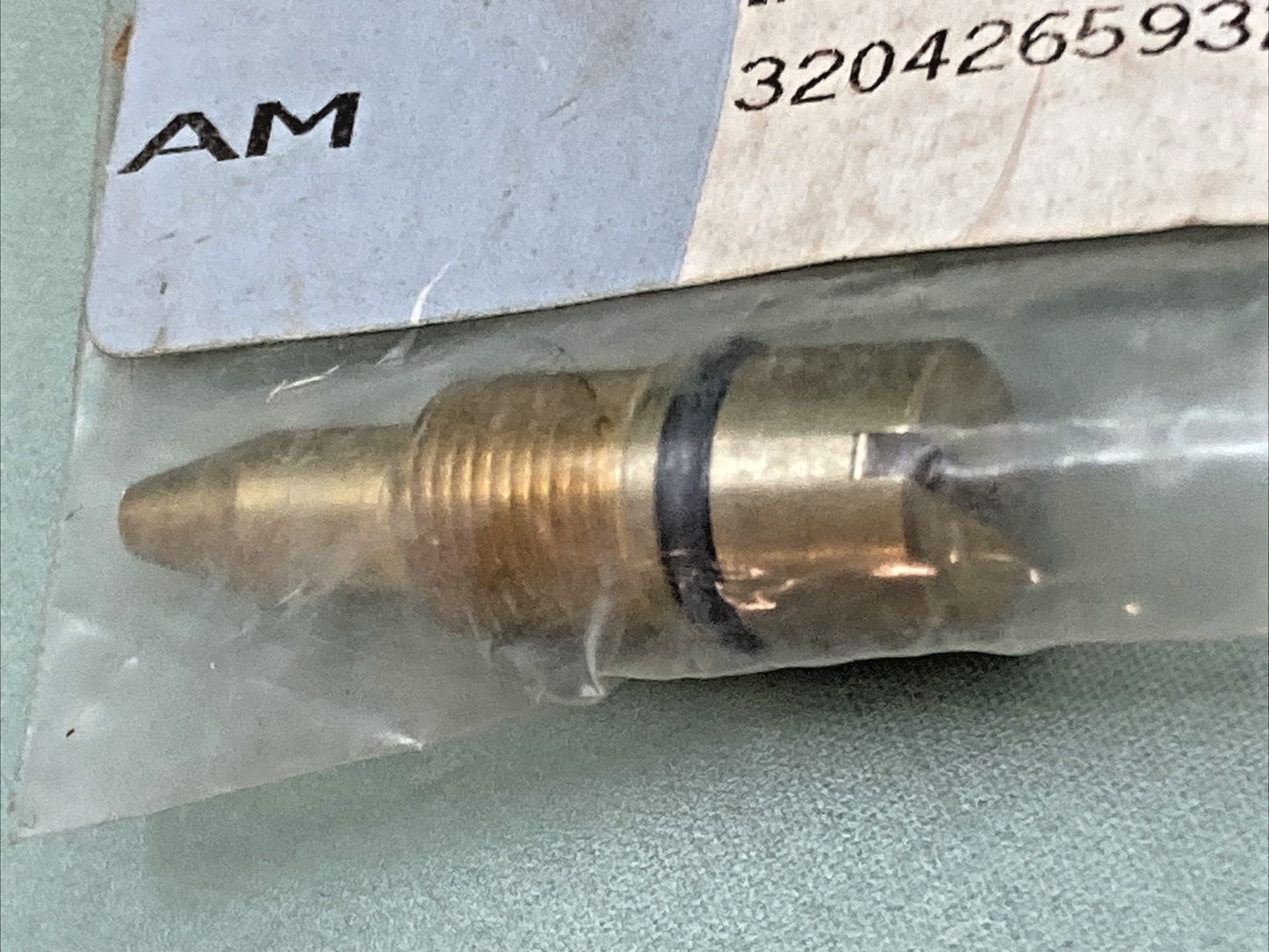 NEW GENUINE BMW 13541342074 Adjusting screw 1992-2006