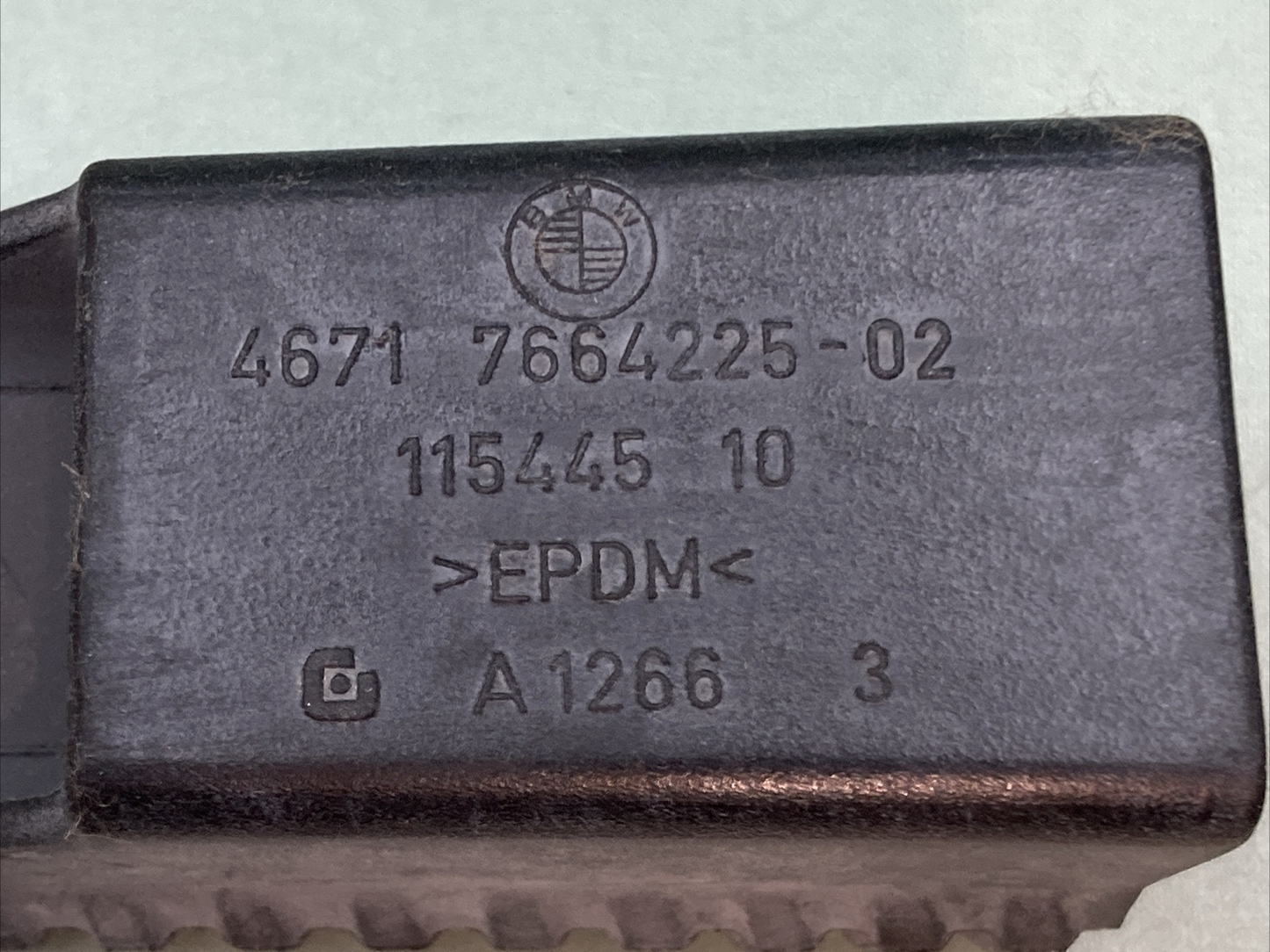 NEW GENUINE BMW 46717664225 Footrest rubber 2003-2025