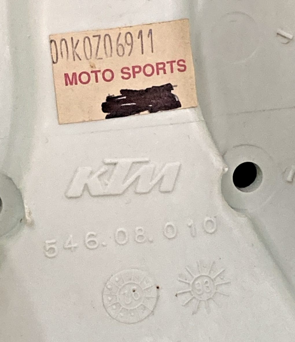 NEW GENUINE KTM 54608010 FRONT FENDER