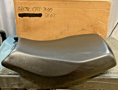 NEW GENUINE ARCTIC CAT 3303-985 SEAT ASSEMBLY, 2006-2016 (250) (300) UTILITY