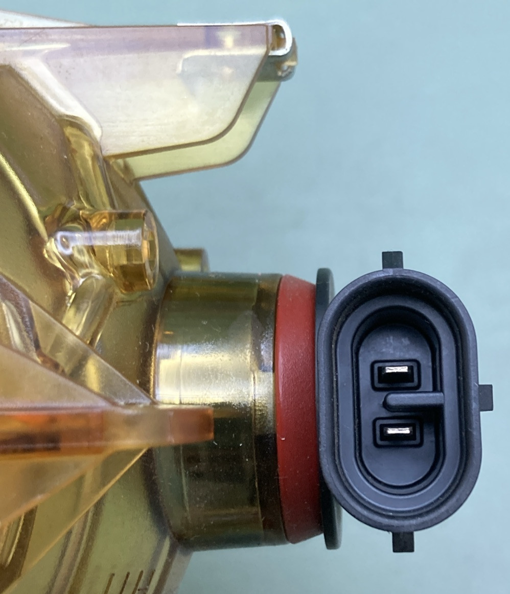 NEW VICTORY 2411699 HOUSING ASSEMBLY DUAL HALOGEN HEAD LIGHT W/ BULBS