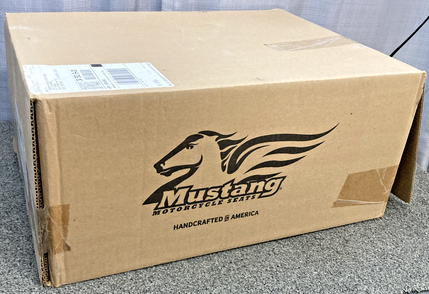 NEW GENUINE MUSTANG 76512 WIDE TOURING SOLO SEAT