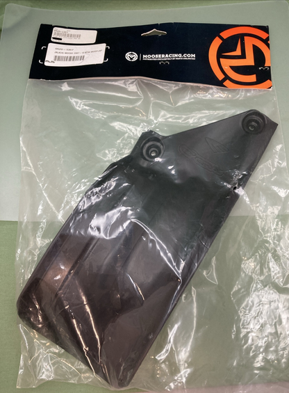 NEW GENUINE MOOSE RACING 0520-1357 Mud Flap