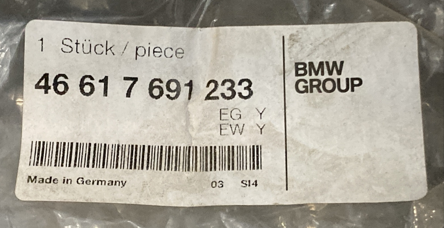 NEW GENUINE BMW 46617691233 Mudguard rear 2003-2007