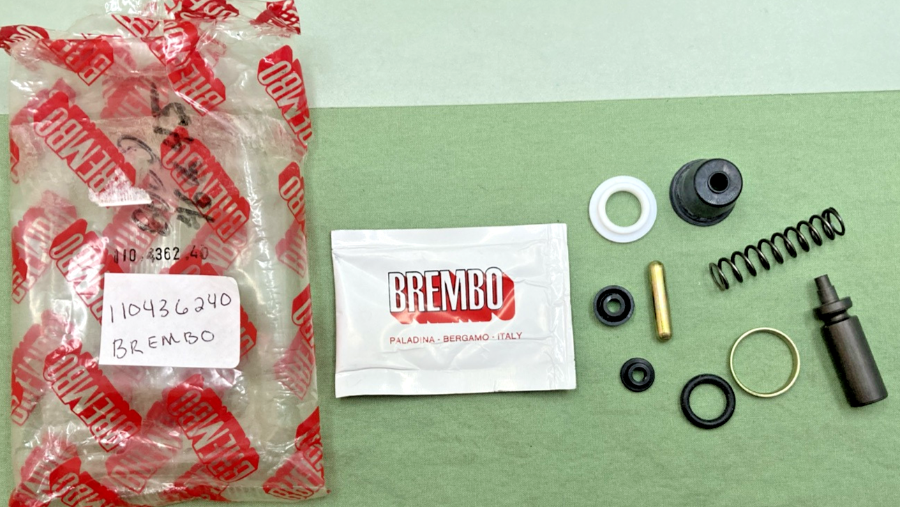 NEW GENUINE BREMBO 110436240 BRAKE MASTER CYINDER REPAIR KIT, (11mm R.)
