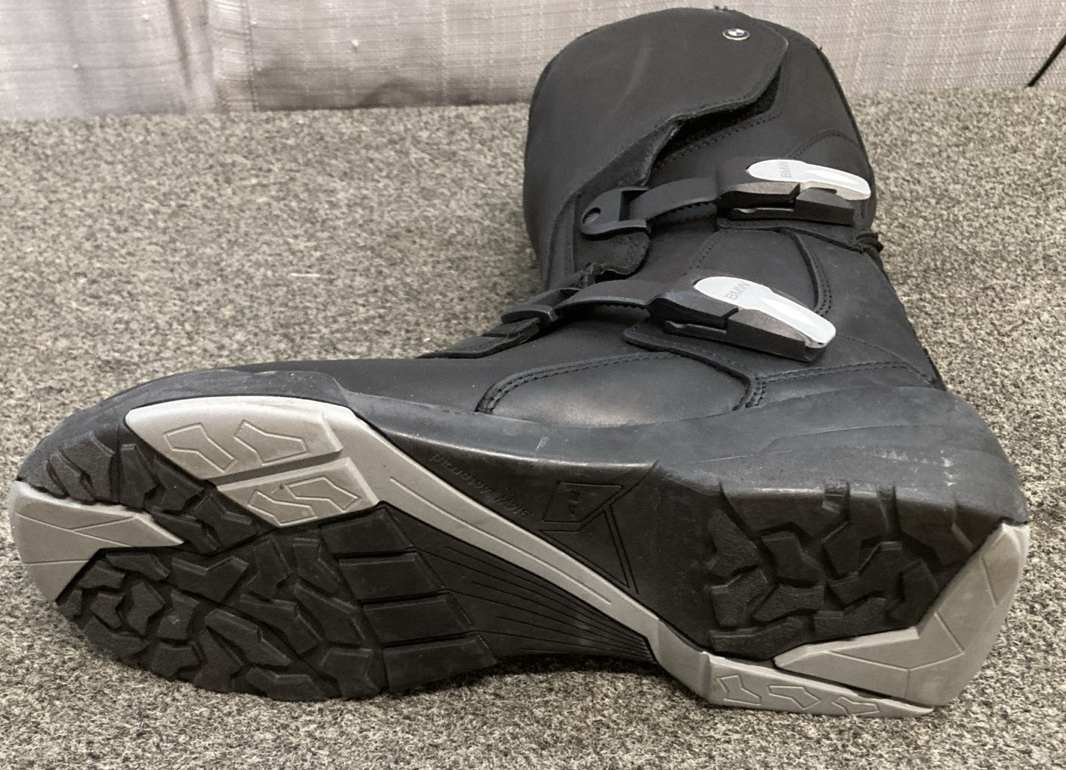NEW GENUINE BMW 76 22 8 548 133 BOOTS GRAVEL BLACK EU42 US9