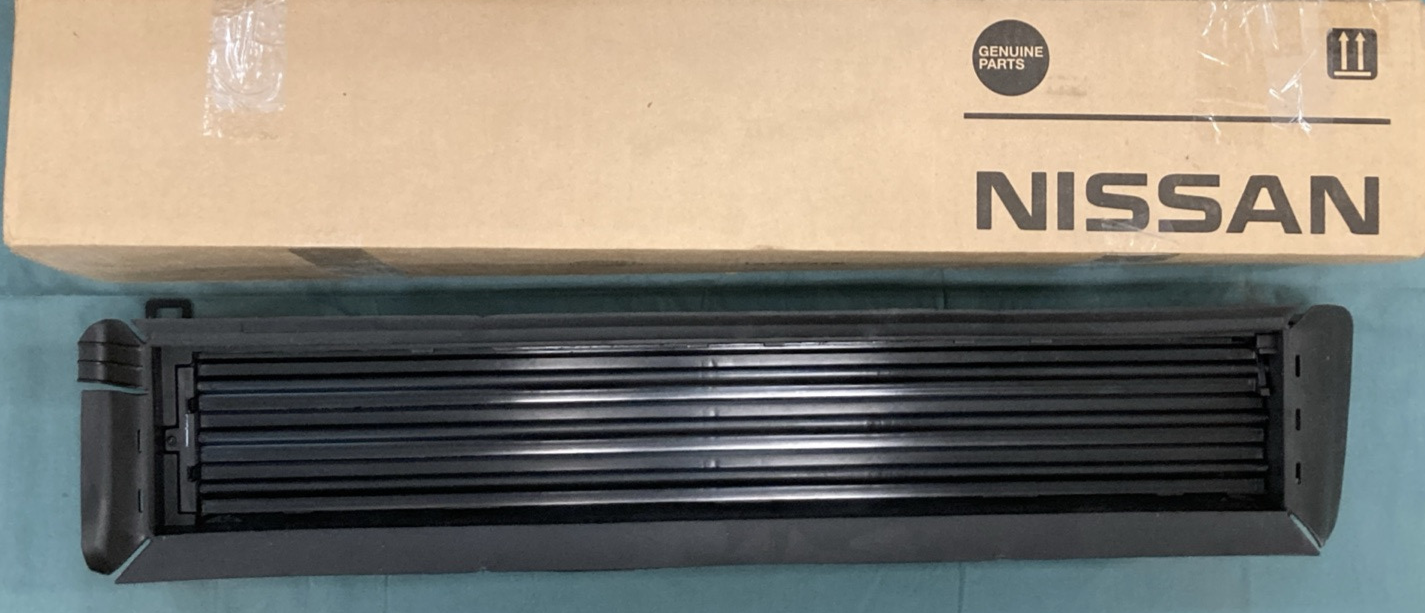NEW GENUINE NISSAN 62330-9HS0A RADIATOR GRILLE FRONT BLACK PLASTIC