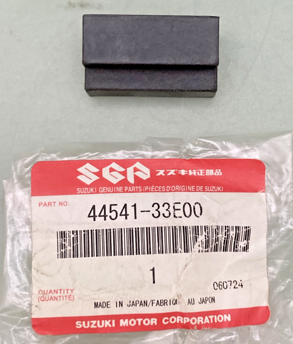 NEW GENUINE SUZUKI 44541-33E00 Cushion, Side