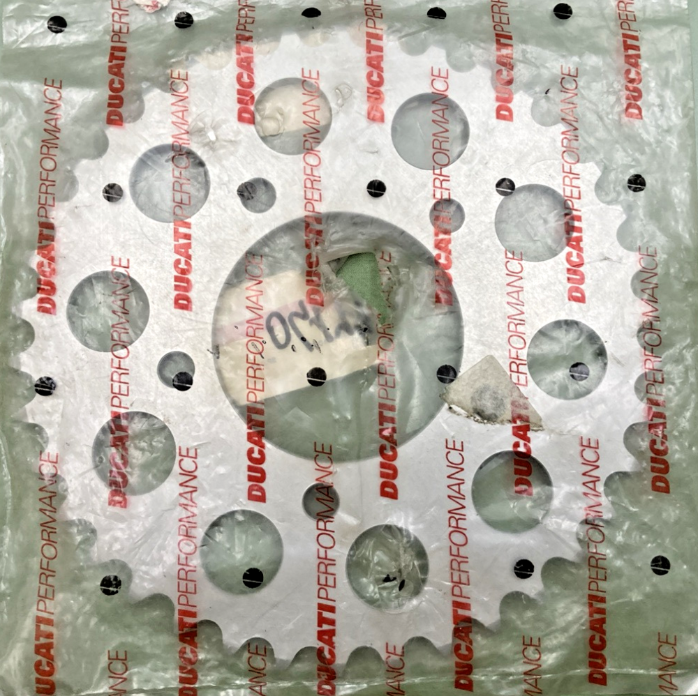 NEW GENUINE DUCATI 968126AAA ERG RE SPRKT Z38 5HOLEFOR15033, 38T