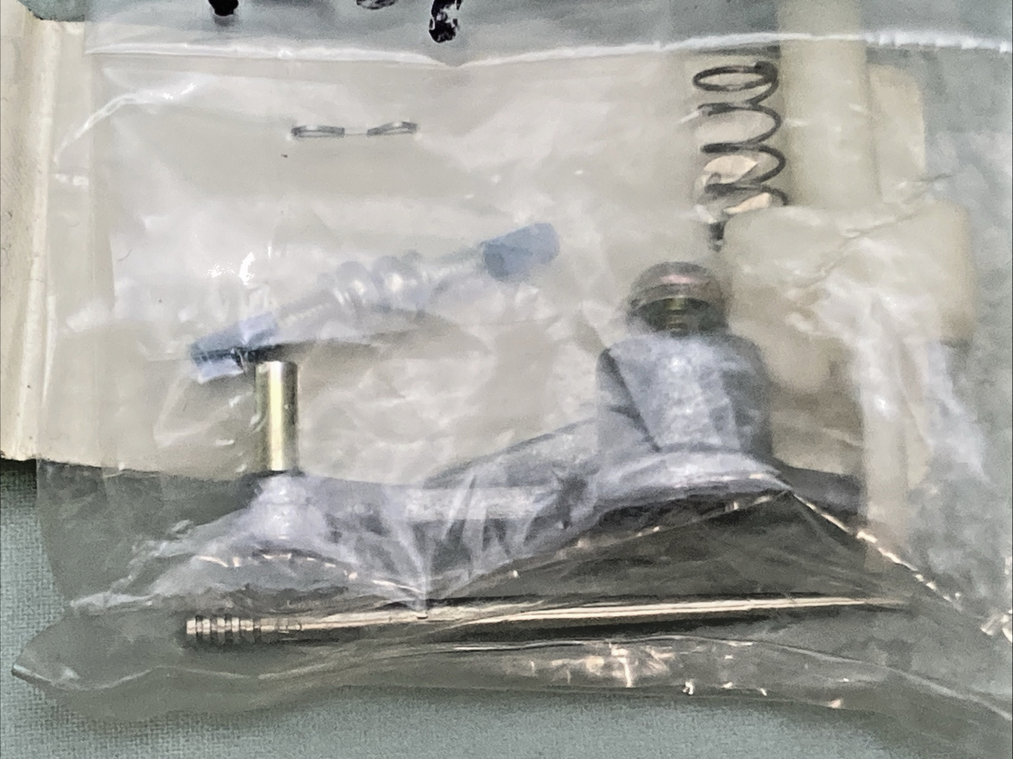 NEW GENUINE YAMAHA 1UY-1490J-00 Needle Set