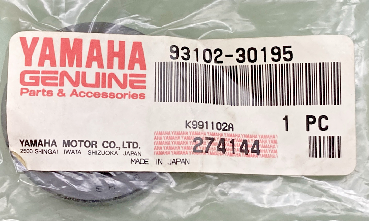 NEW GENUINE YAMAHA 93102-30195 Oil Seal
