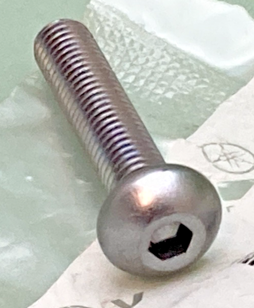 QTY 2 NEW GENUINE YAMAHA 92014-05025 Bolt, Button Head