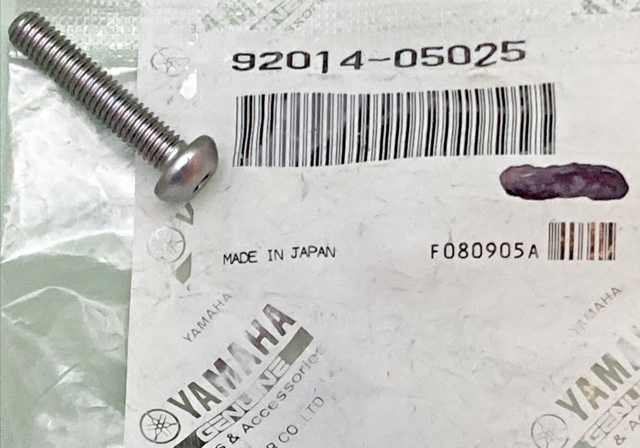 QTY 2 NEW GENUINE YAMAHA 92014-05025 Bolt, Button Head