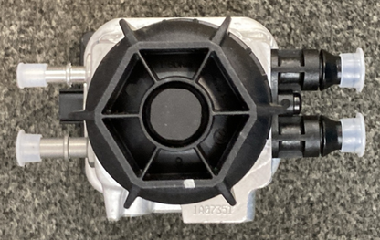 NEW GENUINE PACCAR 2208766PE DEF DOSER PUMP