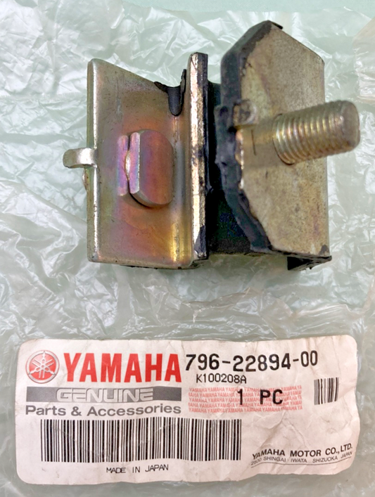 NEW GENUINE YAMAHA 796-22894-00 Insulator, Mounting 2