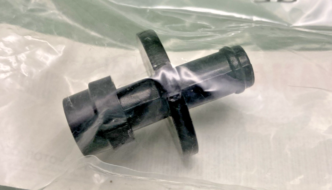 NEW GENUINE YAMAHA  J24-24460-01 Release Valve Assembly