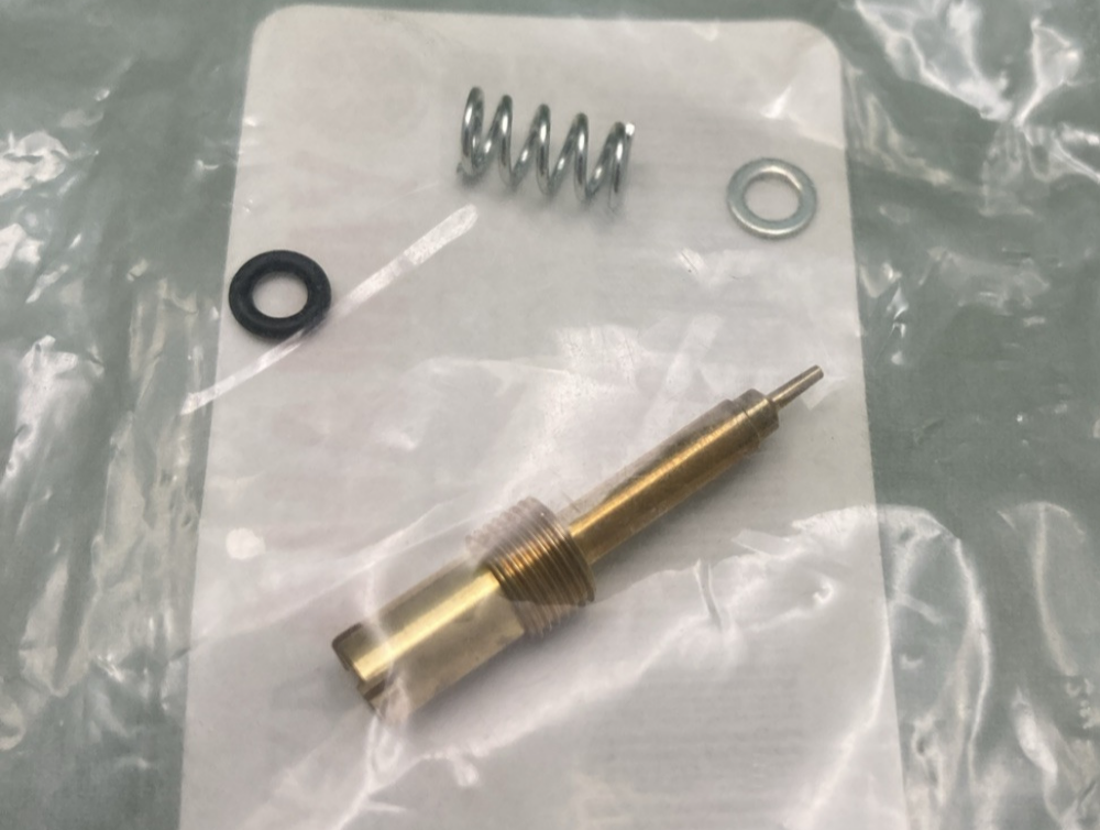 NEW GENUINE YAMAHA 4XY-14105-00 Pilot Screw Set