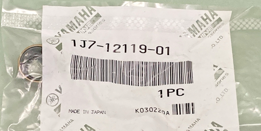 QTY 2 NEW GENUINE YAMAHA 1J7-12119-01 Seal, Valve Stem