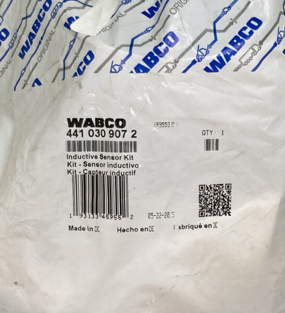 NEW GENUINE WABCO 4410309072 Inductive Sensor with Socket