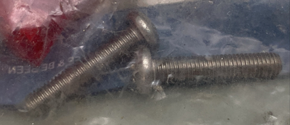 NEW GENUINE TRUCK-LITE 35200R3 MARKER RED 35 SERIES LED 2 SCREW 12V RETANGULAR