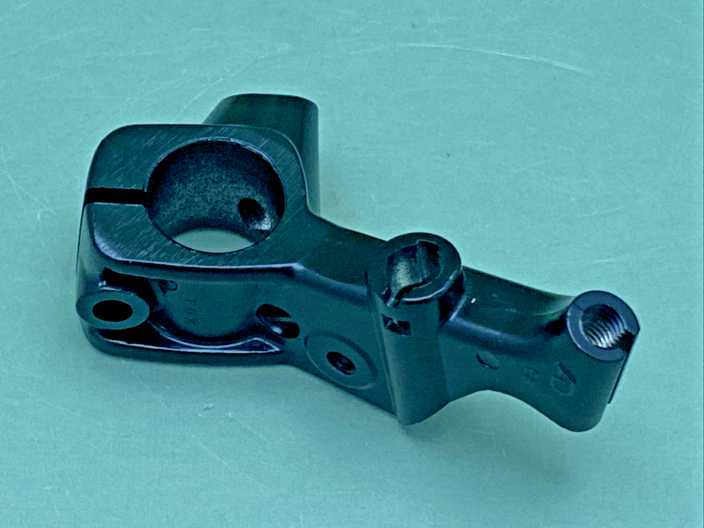 NEW GENUINE YAMAHA 10M-82911-00 Holder, Lever 1