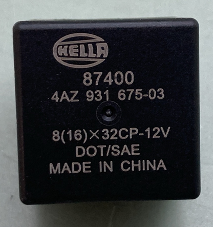NEW GENUINE VOLVO 8077524 FLASHER 3-PIN