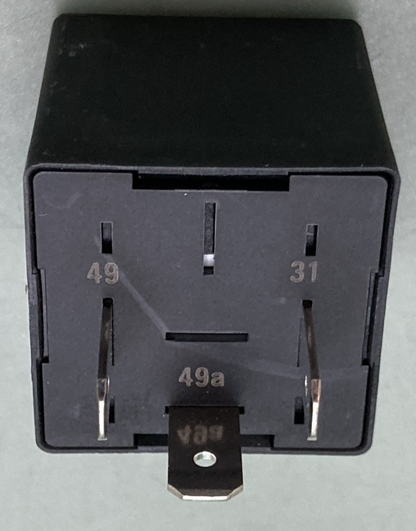 NEW GENUINE VOLVO 8077524 FLASHER 3-PIN