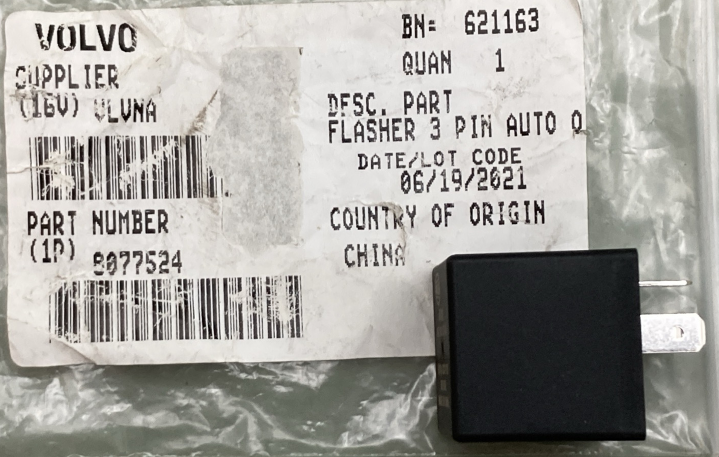 NEW GENUINE VOLVO 8077524 FLASHER 3-PIN