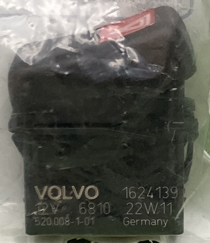 NEW GENUINE VOLVO 1624139 Hazard Light Switch